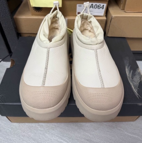 Buty krótkie śniegowce UGG