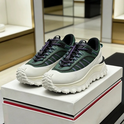 Buty Outdoorowe Moncler