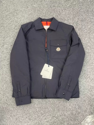 Kurtka puchopwa Moncler