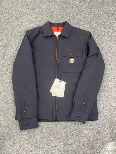 Kurtka puchopwa Moncler