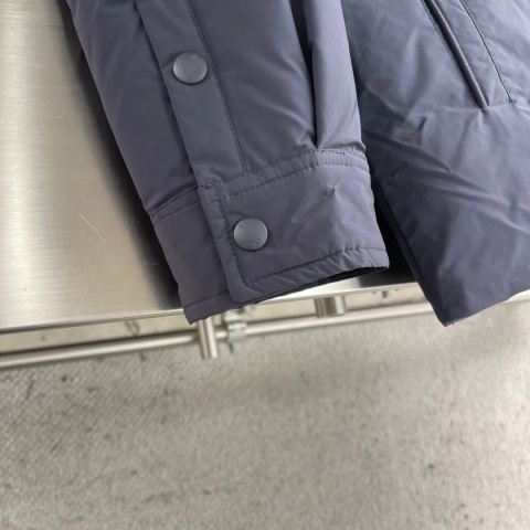 Kurtka puchopwa Moncler