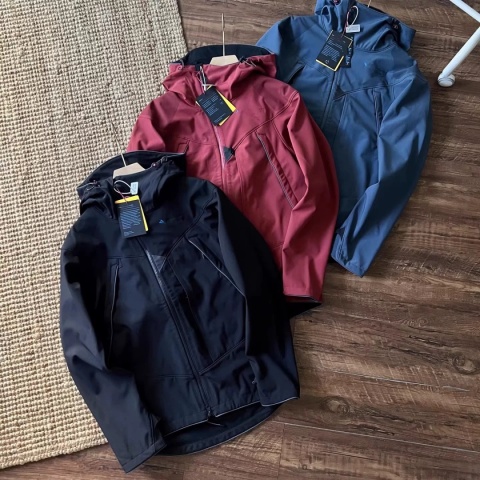 Kurtka softshell Klattermusen RECCO