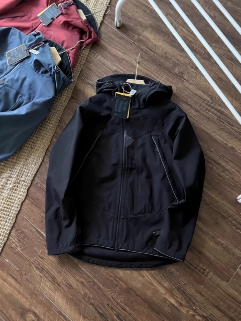 Kurtka softshell Klattermusen RECCO