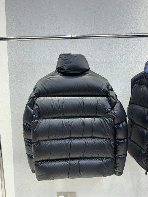 Kurtka męska puchowa Moncler