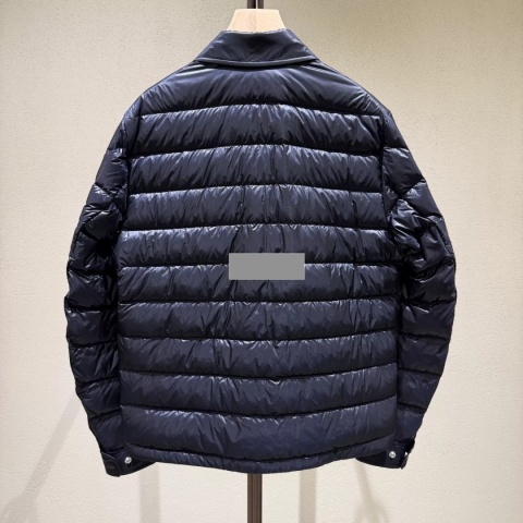 Kurtka puchowa Moncler