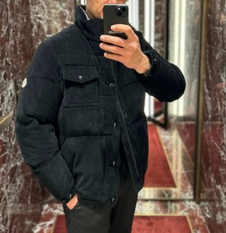 Kurtka puchowa Moncler