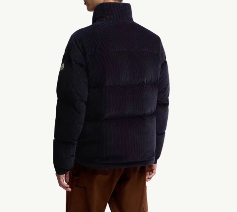 Kurtka puchowa Moncler
