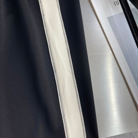 Spodnie proste Moncler Straight Fit