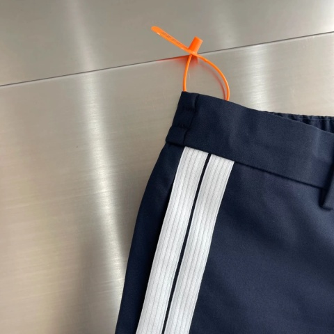 Spodnie proste Moncler Straight Fit