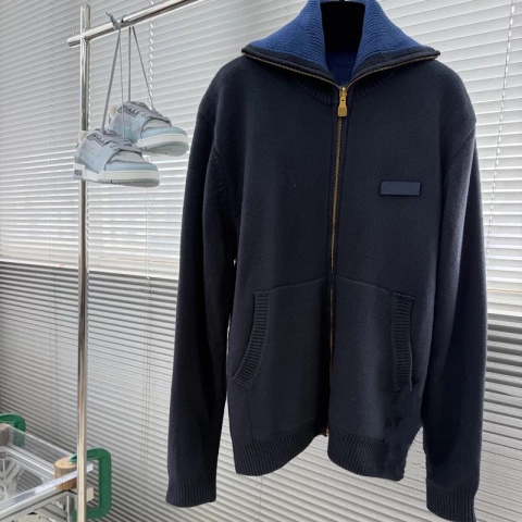 Sweter wełniany Louis Vuitton