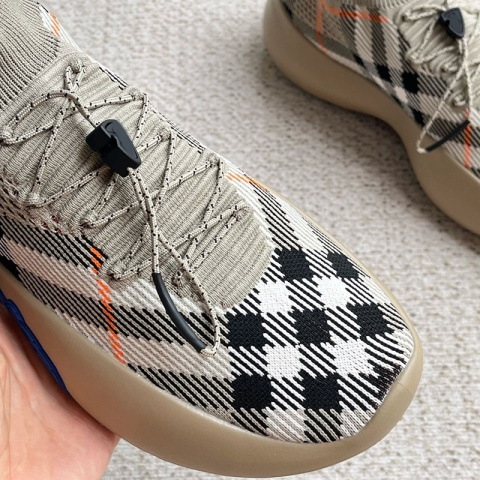 Buty sportowe wsuwane Burberry Buty sportowe wsuwane Burberry