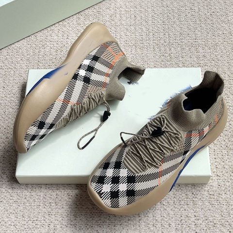 Buty sportowe wsuwane Burberry Buty sportowe wsuwane Burberry