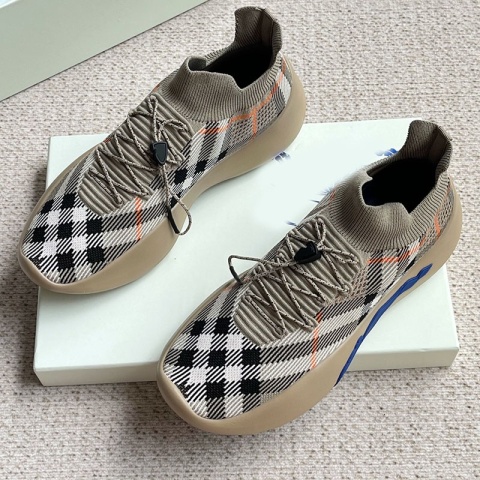 Buty sportowe wsuwane Burberry Buty sportowe wsuwane Burberry