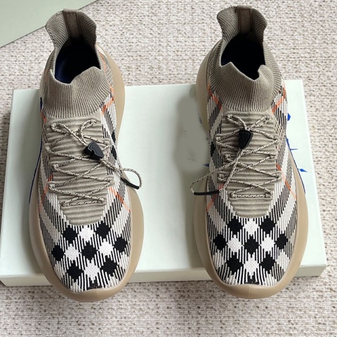 Buty sportowe wsuwane Burberry Buty sportowe wsuwane Burberry