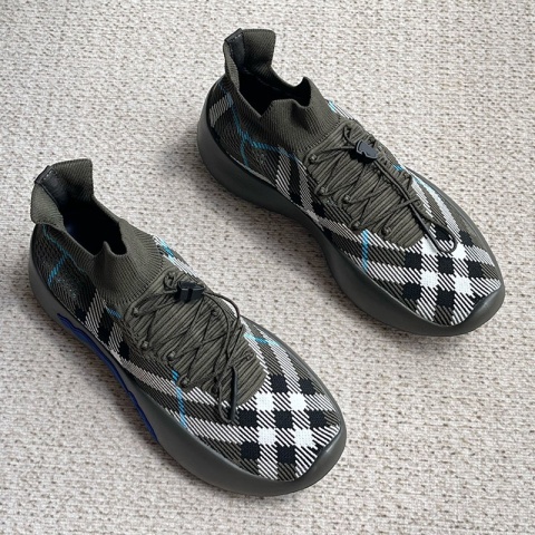 Buty sportowe wsuwane Burberry Buty sportowe wsuwane Burberry