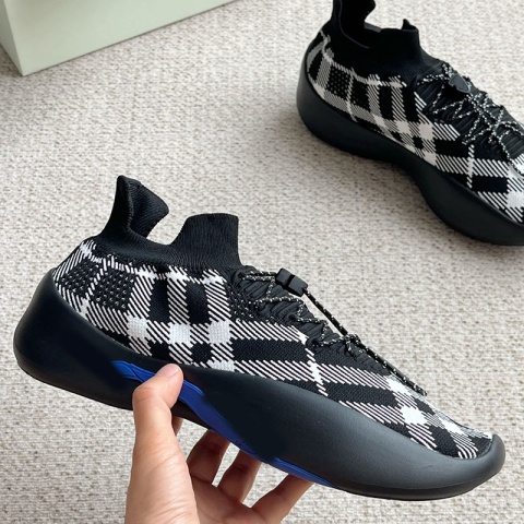 Buty sportowe wsuwane Burberry Buty sportowe wsuwane Burberry