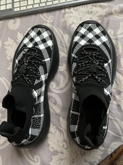 Buty sportowe wsuwane Burberry Buty sportowe wsuwane Burberry