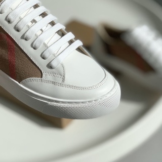 Buty Burberry