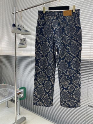 Spodnie Louis Vuitton