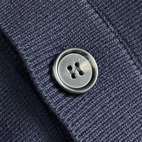 Sweter zapinany na guziki Prada