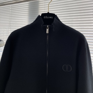 Sweter zapinany na zamek Christian Dior
