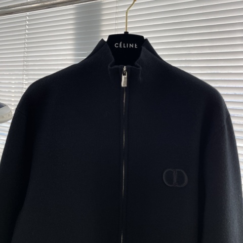 Sweter zapinany na zamek Christian Dior
