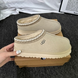 Kapcie śniegowce UGG