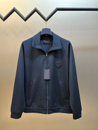 Bluza na zamek Prada