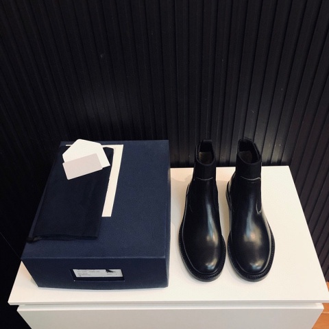 Buty wsuwane sztyblety Prada