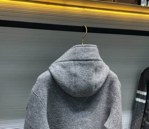 Bluza wełniana Canada Goose