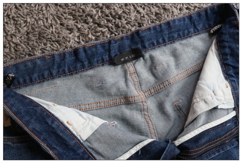 Spodnie Emporio Armani 33